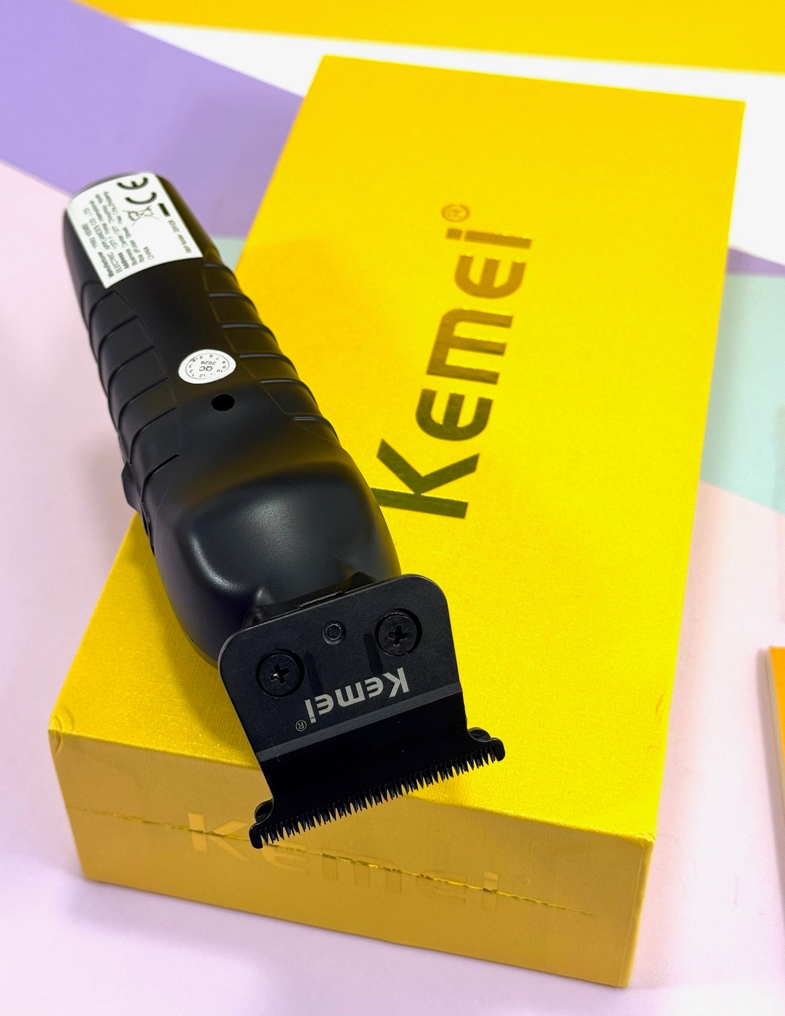 Máquina Cortapelos Kemei Profesional