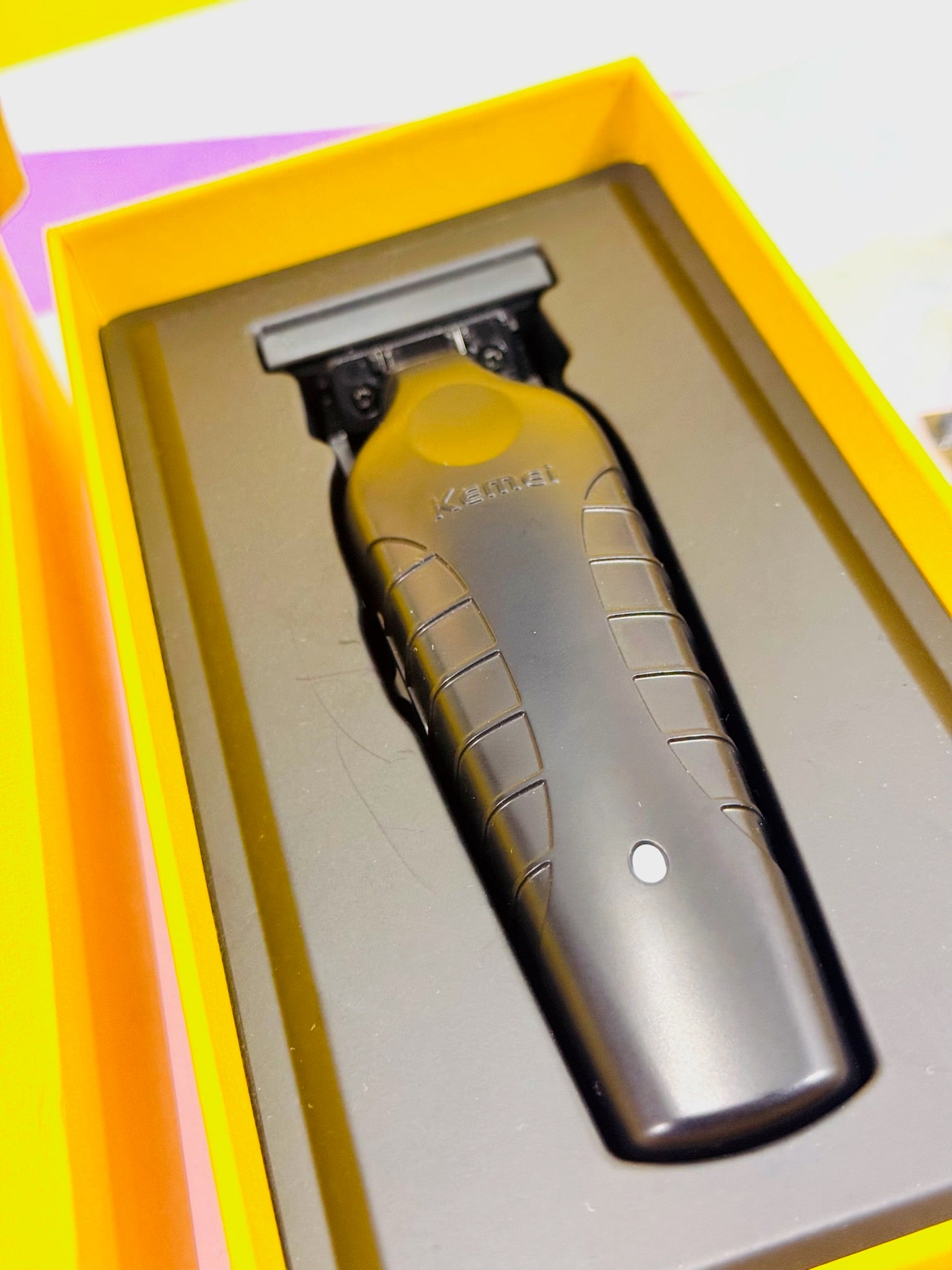 Máquina Cortapelos Kemei Profesional