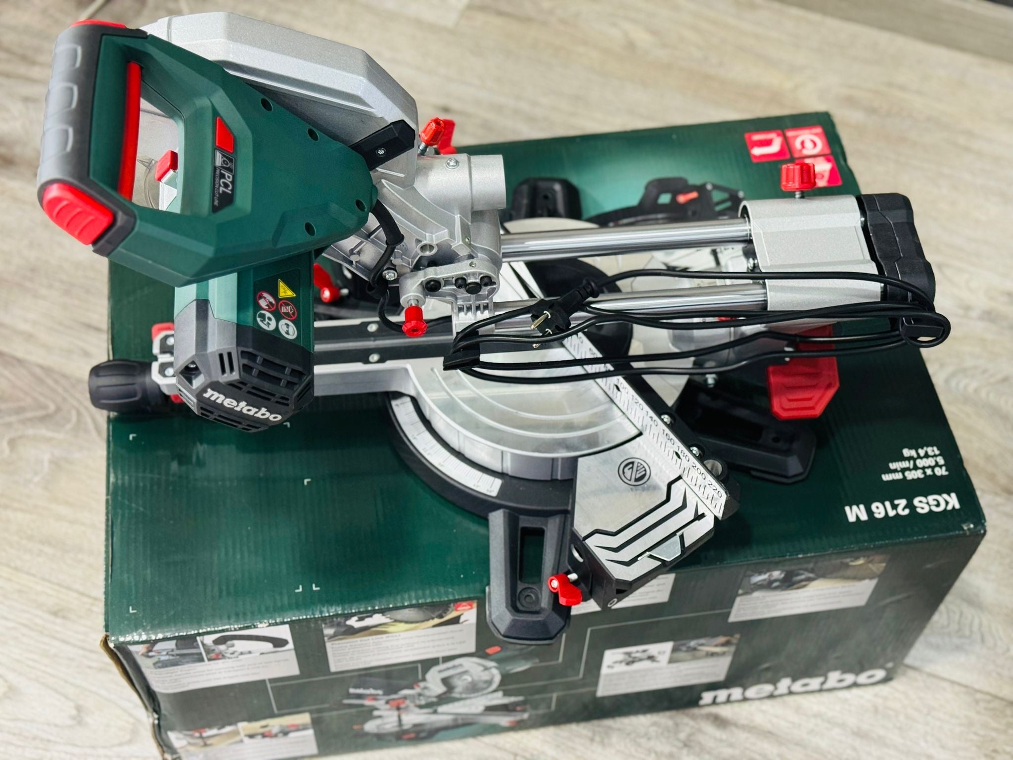 Ingletadora Metabo KS 216 M + Banco KSU 100
