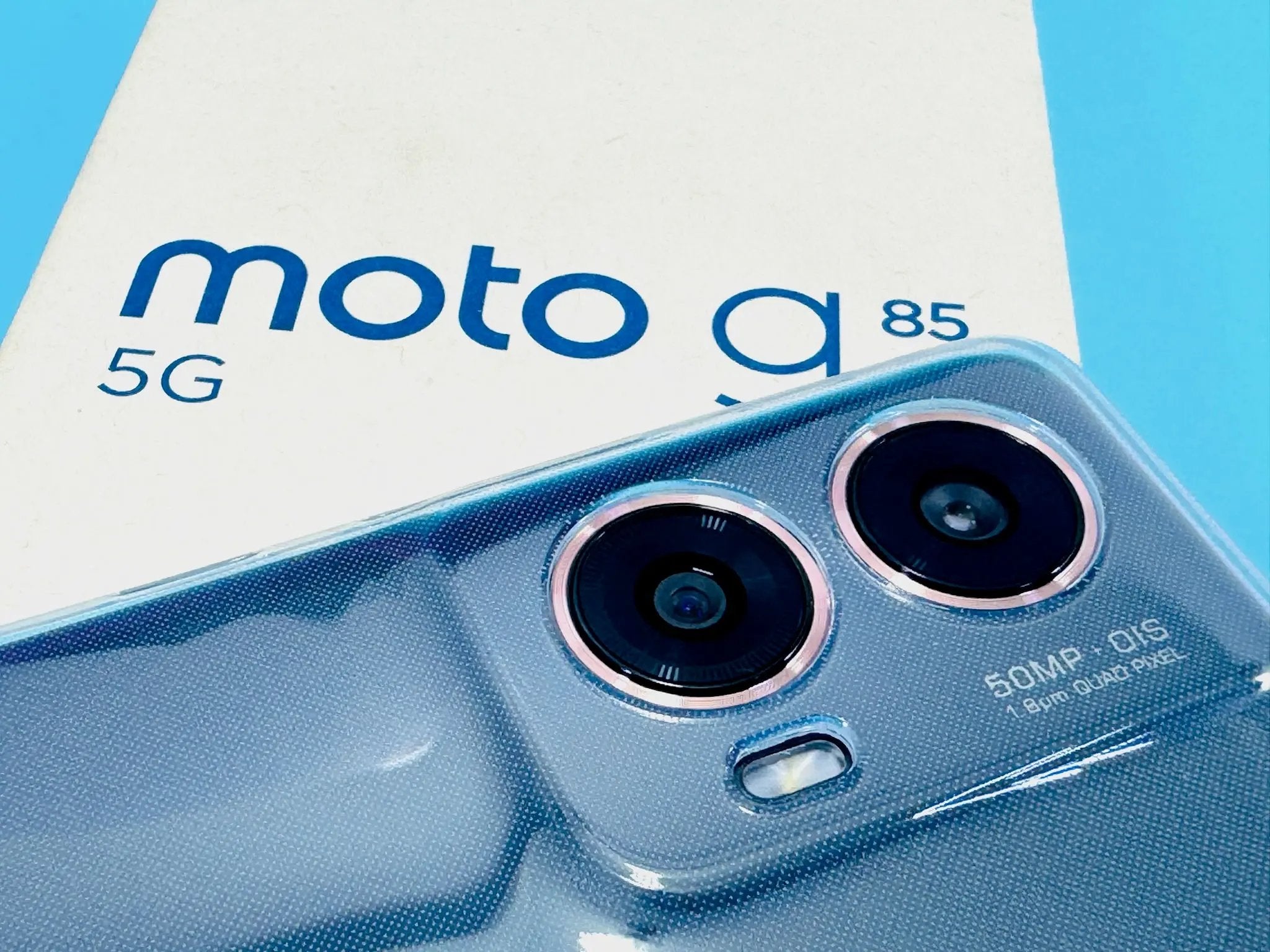 Motorola Moto G85 5G – 256 GB / 12 GB RAM – Nuevo