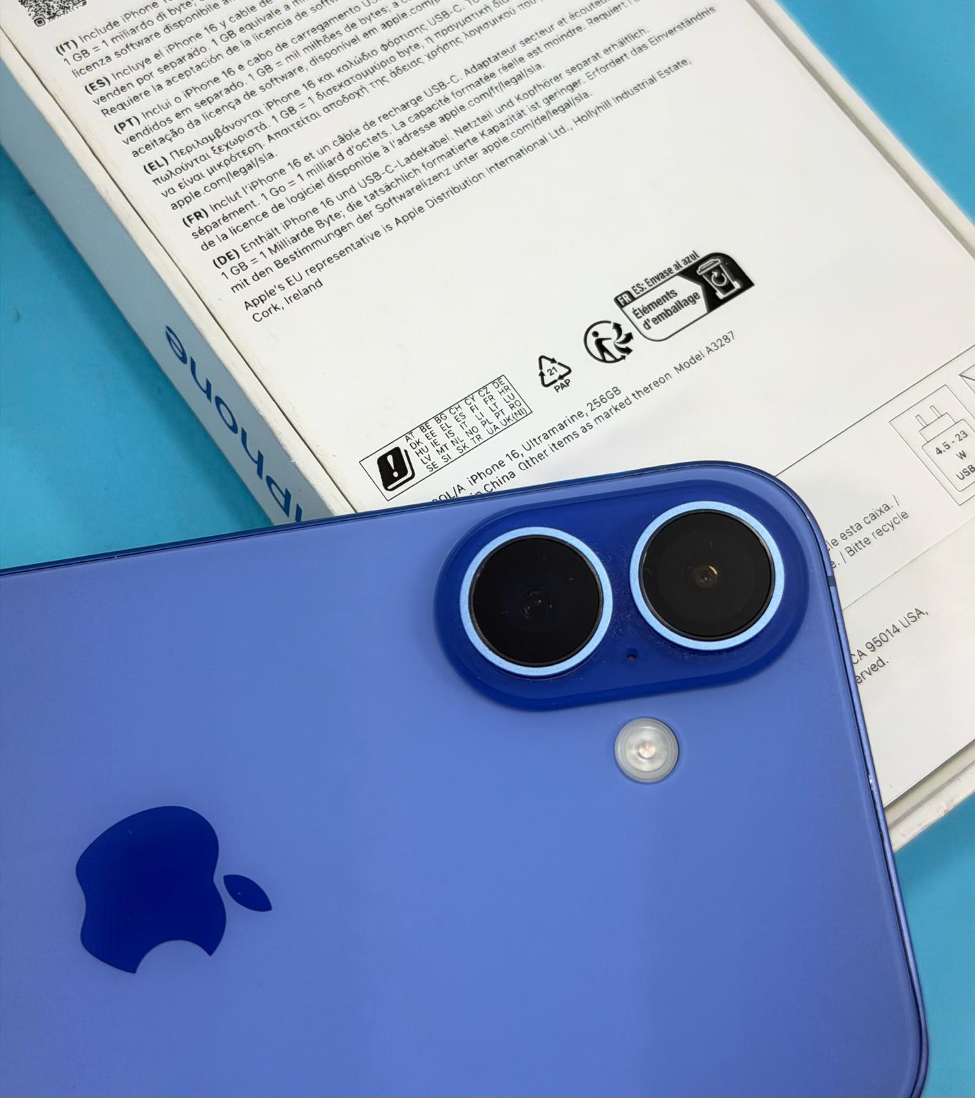 iPhone 16 256GB Azul