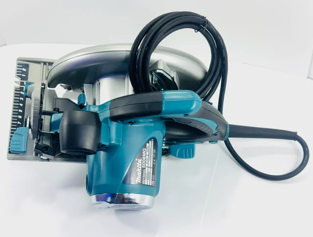 SIERRA CIRCULAR MAKITA 5008MG MAGNESIUM  NUEVA