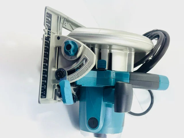SIERRA CIRCULAR MAKITA 5008MG MAGNESIUM  NUEVA